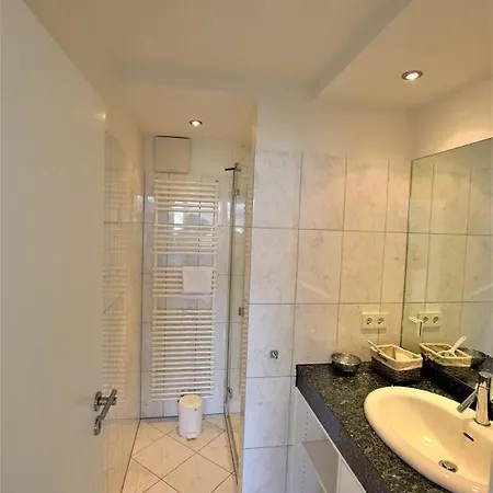 Teckhaus-2-6-strandlaeufer-h-5-uebern *